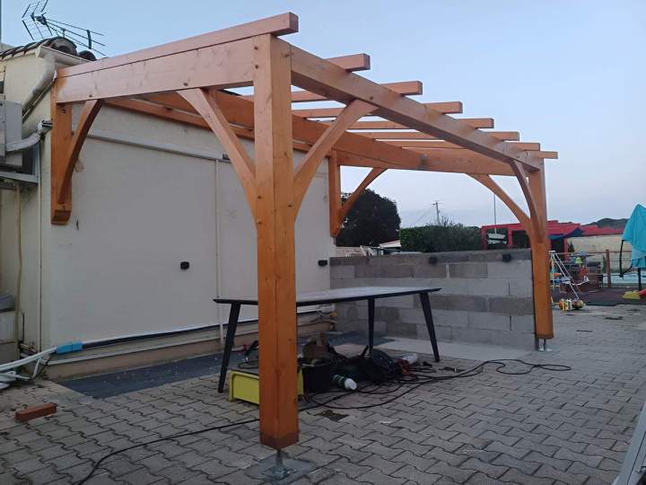 Pose de pergolas Lignan-sur-Orb